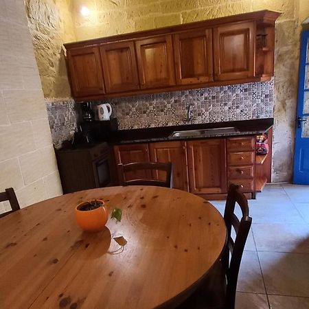 Вилла Ta Lucia Farmhouse With Private Pool And Bbq Santa Lucija  Экстерьер фото