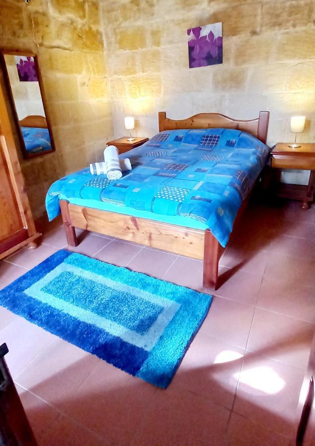Вилла Ta Lucia Farmhouse With Private Pool And Bbq Santa Lucija  Экстерьер фото
